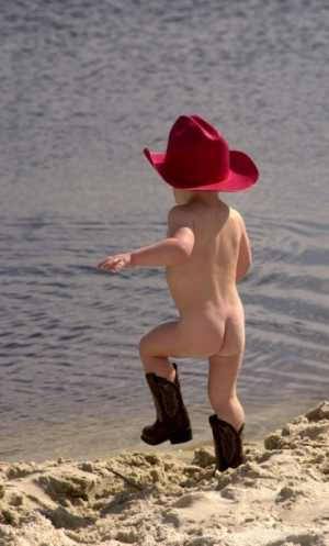 Natural nudist